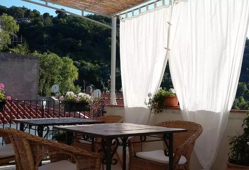 La Via Del Carretto B&b