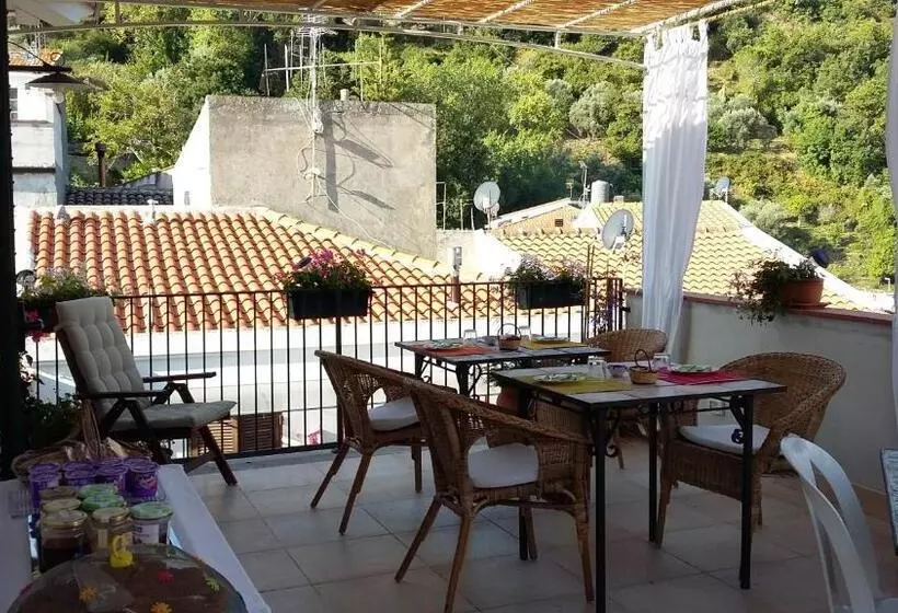 La Via Del Carretto B&b