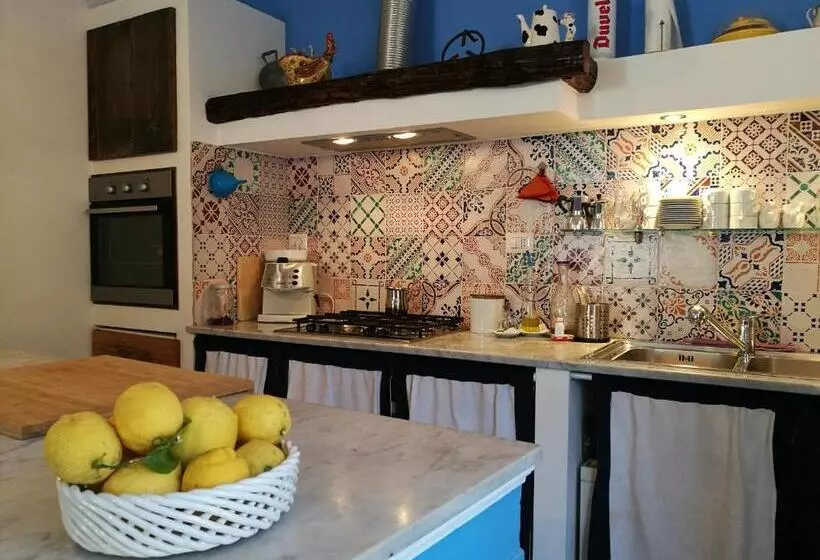 La Via Del Carretto B&b