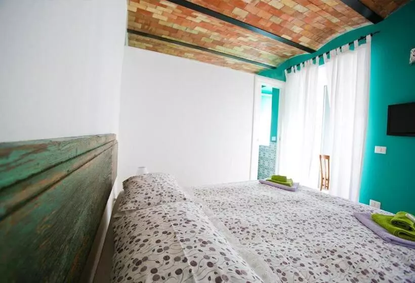 La Via Del Carretto B&b