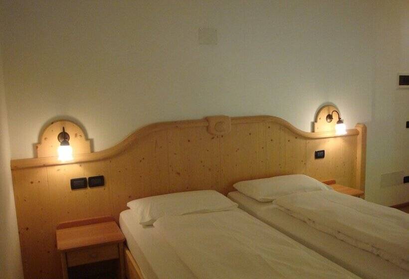 ベッドアンドブレックファースト Agritur Cornasest