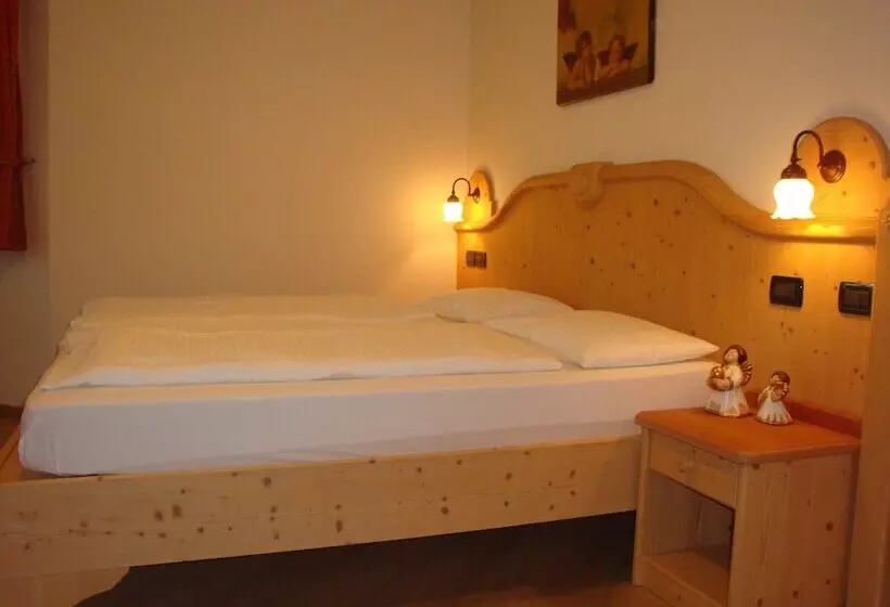 ベッドアンドブレックファースト Agritur Cornasest