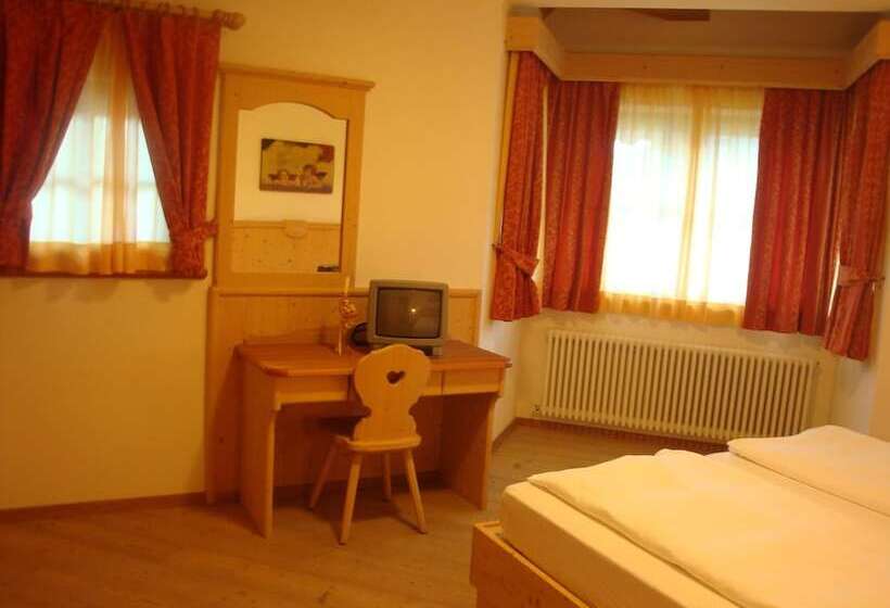 ベッドアンドブレックファースト Agritur Cornasest