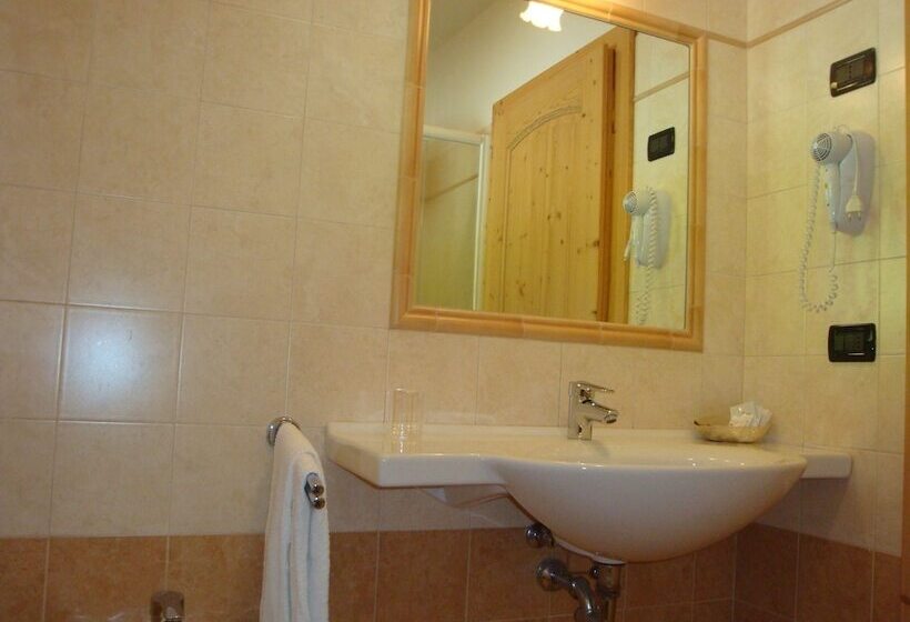 ベッドアンドブレックファースト Agritur Cornasest