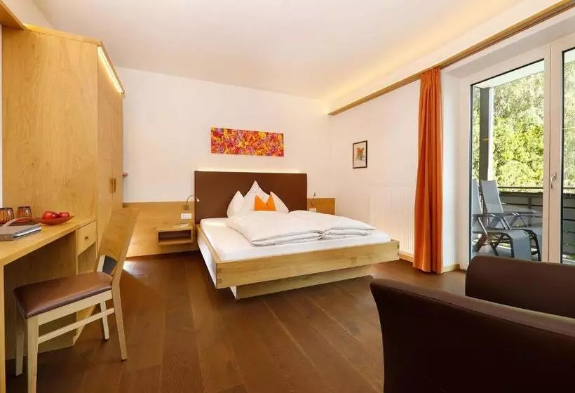 ベッドアンドブレックファースト Garni Raffein