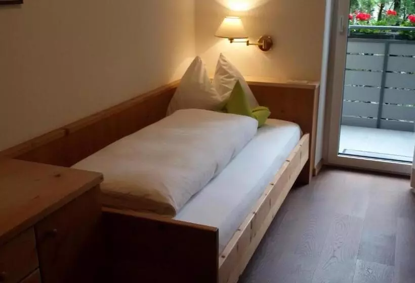 ベッドアンドブレックファースト Garni Raffein