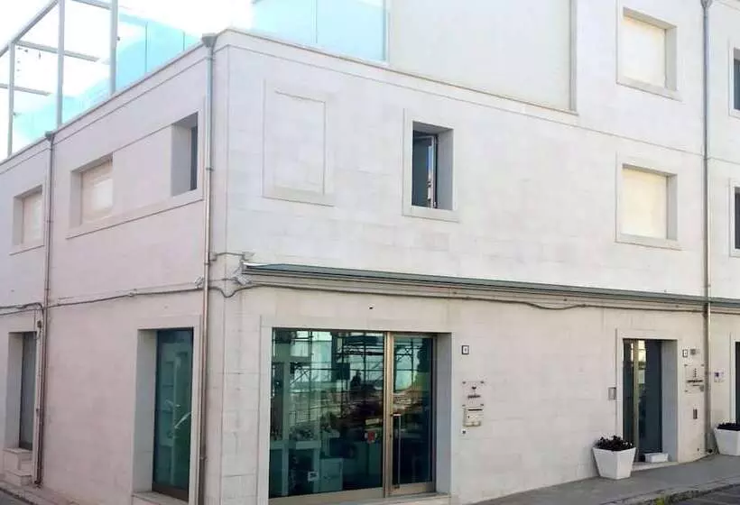 Aamiaismajoitus (B&B) Portopalosuite