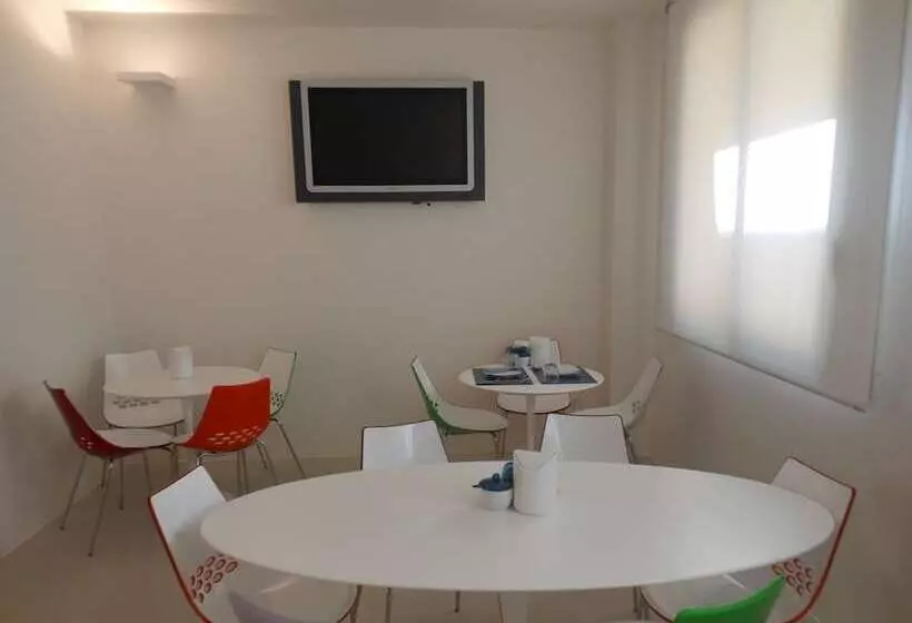 Aamiaismajoitus (B&B) Portopalosuite