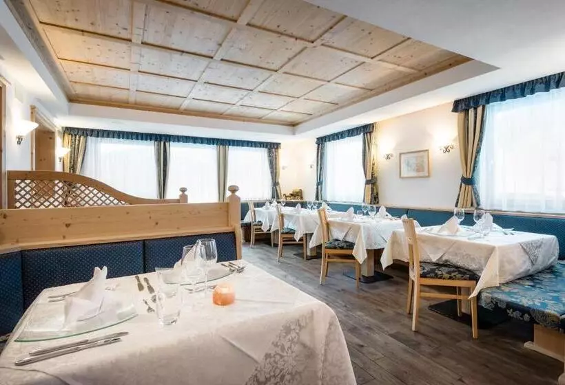 Hotelli Ciasa Rü Blanch