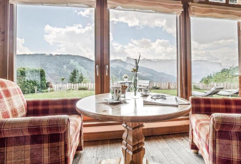 ホテル Ciasa Rü Blanch