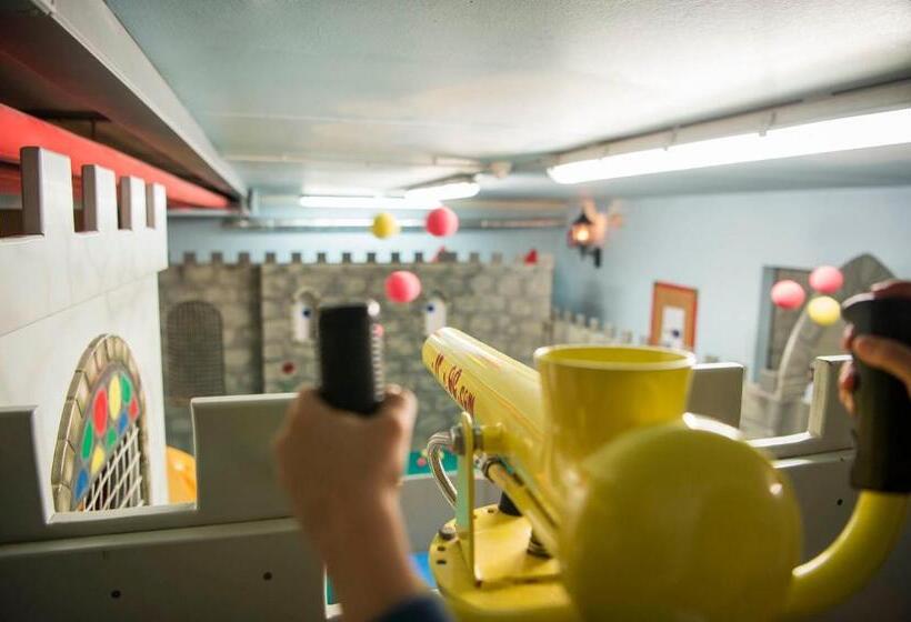 Отель Familien Wellness Residence Tyrol