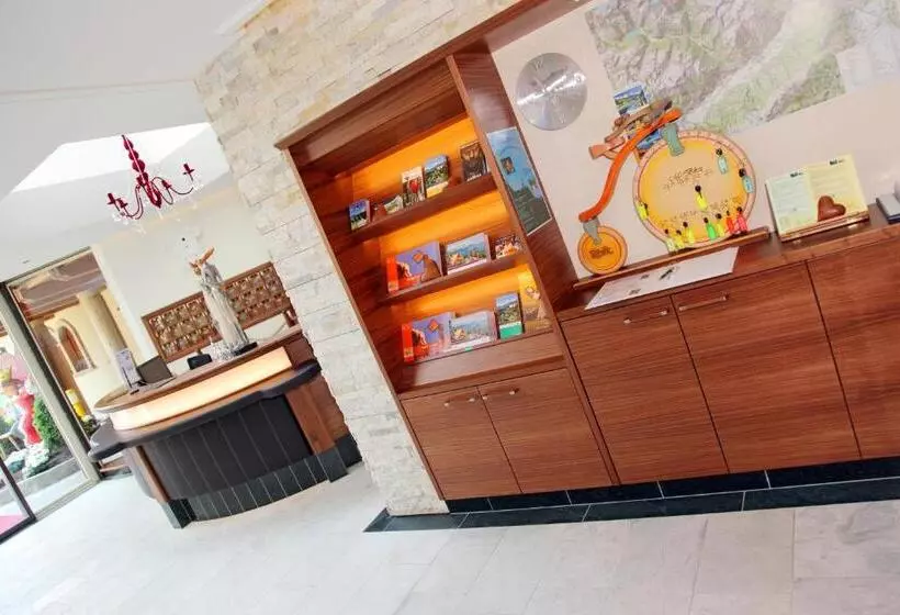 Hotelli Familien Wellness Residence Tyrol