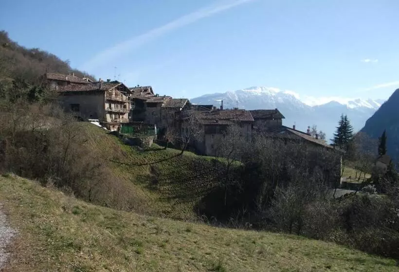 ホテル Garnì Al Laghet