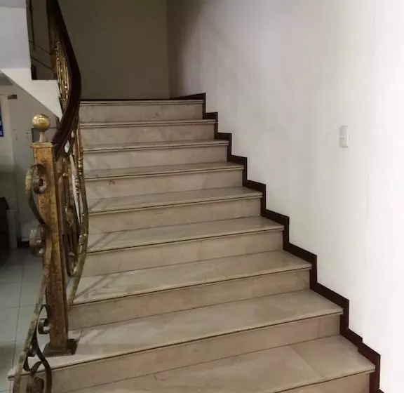 هتل San Sebastián Loja