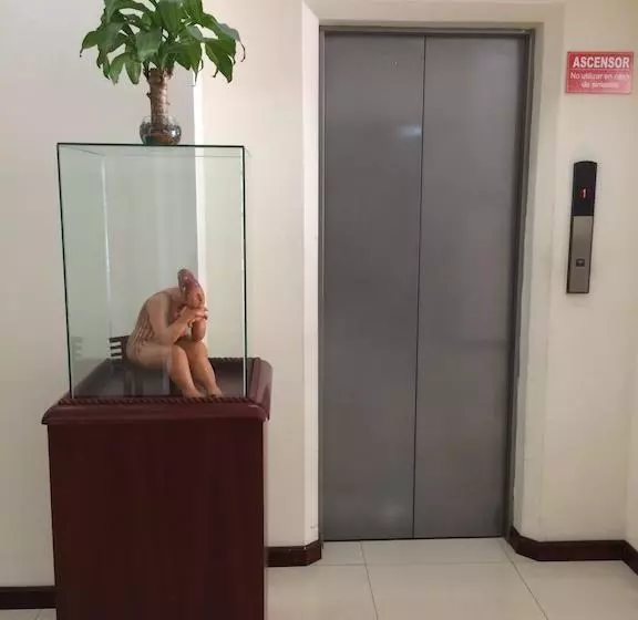 هتل San Sebastián Loja