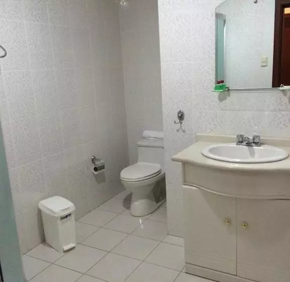 هتل San Sebastián Loja