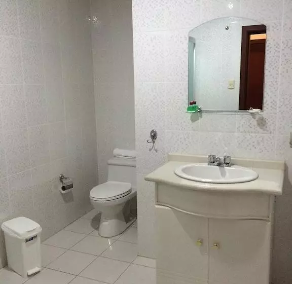 هتل San Sebastián Loja