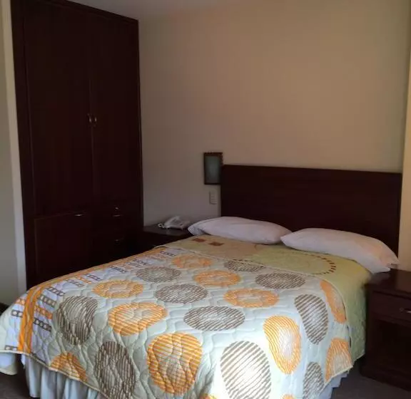 هتل San Sebastián Loja