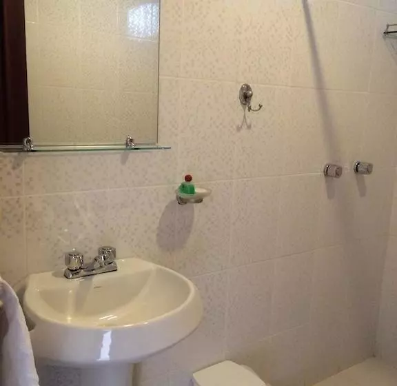 هتل San Sebastián Loja