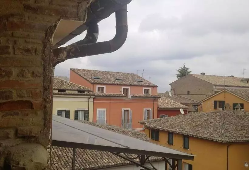 تختخواب و صبحانه Antica Interamnia