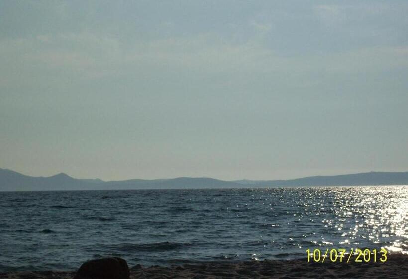 צימר Domos Le Due Tuie