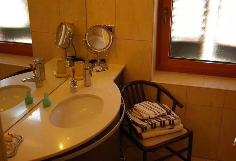 تختخواب و صبحانه La Casa Sul Fiume