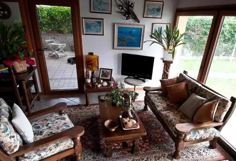 تختخواب و صبحانه La Casa Sul Fiume