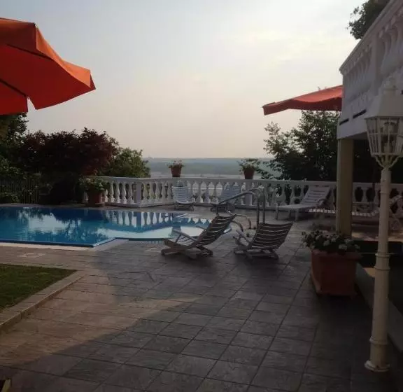 تختخواب و صبحانه La Casa Sul Fiume