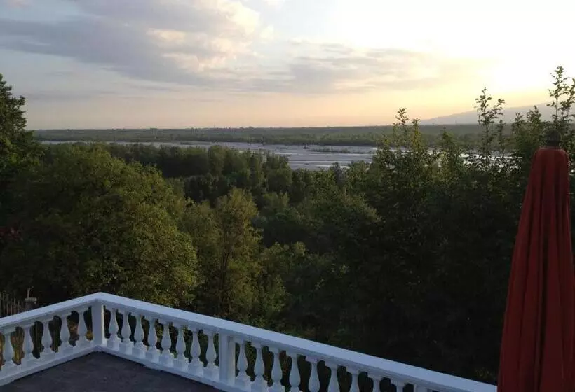 تختخواب و صبحانه La Casa Sul Fiume