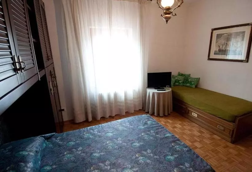 تختخواب و صبحانه La Casa Sul Fiume