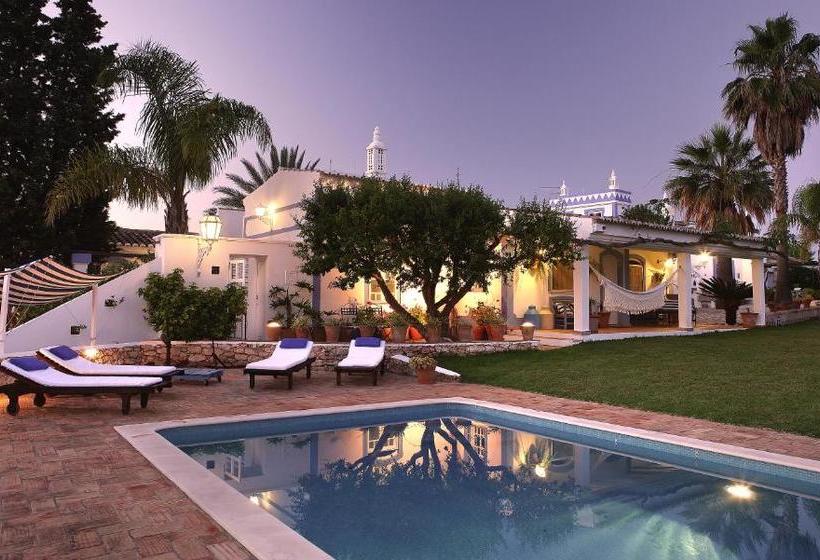 تختخواب و صبحانه Monte Das Cortelhas