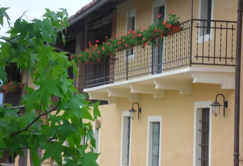 Aamiaismajoitus (B&B) Quattro Gatti