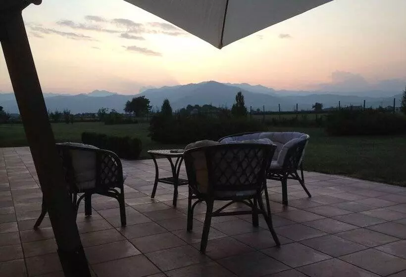 Aamiaismajoitus (B&B) Quattro Gatti