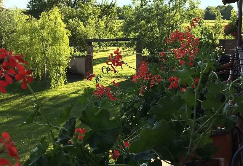 Aamiaismajoitus (B&B) Quattro Gatti