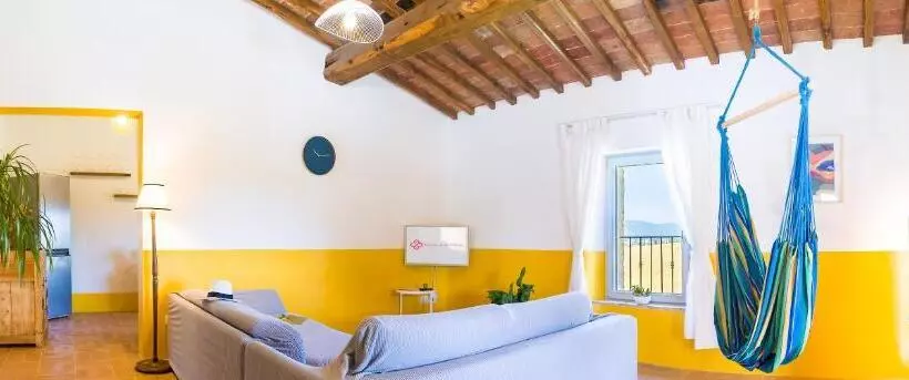 Aamiaismajoitus (B&B) Tenuta La Santissima