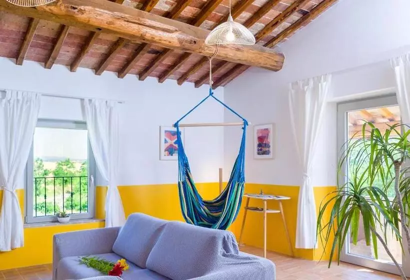 Aamiaismajoitus (B&B) Tenuta La Santissima