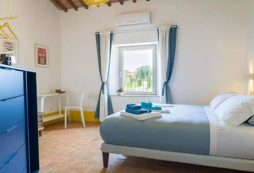 Aamiaismajoitus (B&B) Tenuta La Santissima