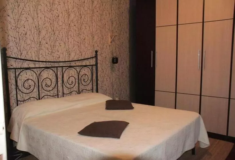 Aamiaismajoitus (B&B) Villa Axa