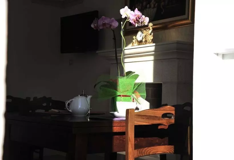 Aamiaismajoitus (B&B) Villa Stajano