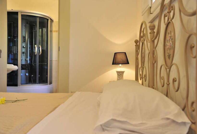 مبيت وإفطار Villa Stajano