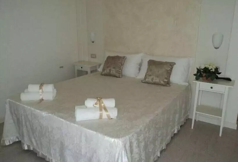 Bed & Breakfast Giardini Di Corte