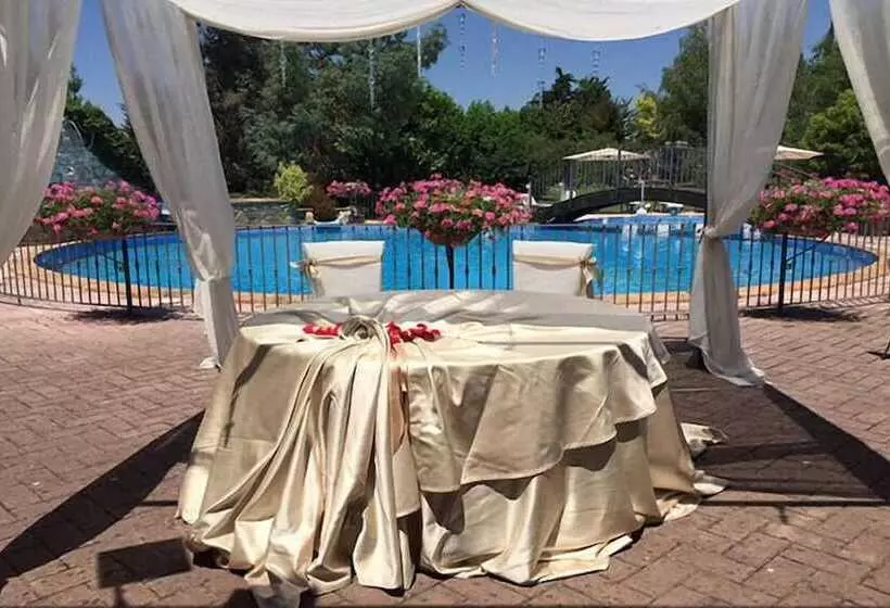 ホテル Relais Madonna Di Campagna