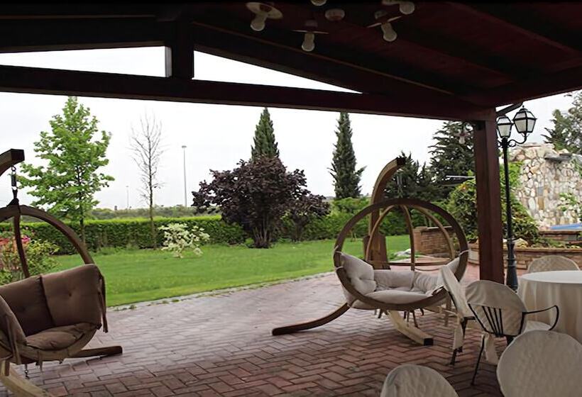 ホテル Relais Madonna Di Campagna