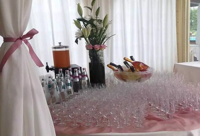 ホテル Relais Madonna Di Campagna