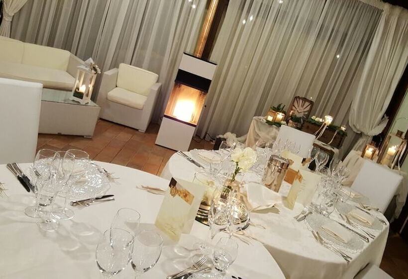 ホテル Relais Madonna Di Campagna