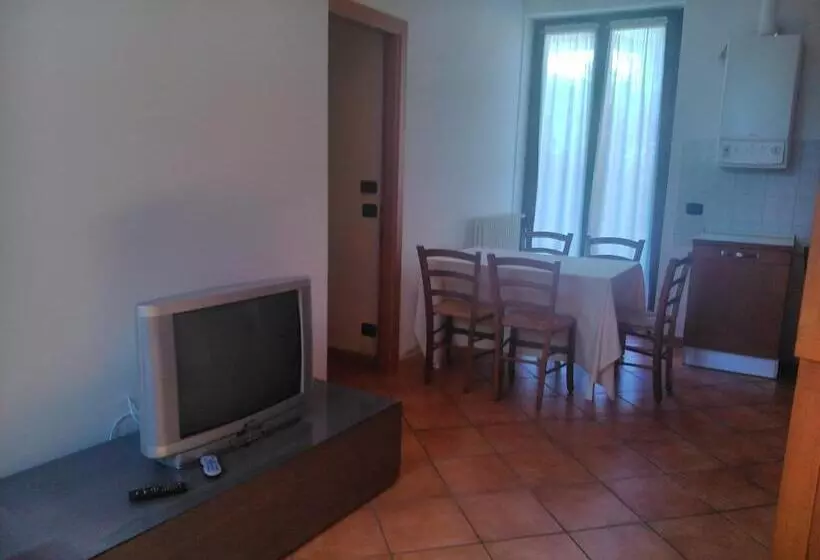 Aamiaismajoitus (B&B) Ai Pigni De Cerù