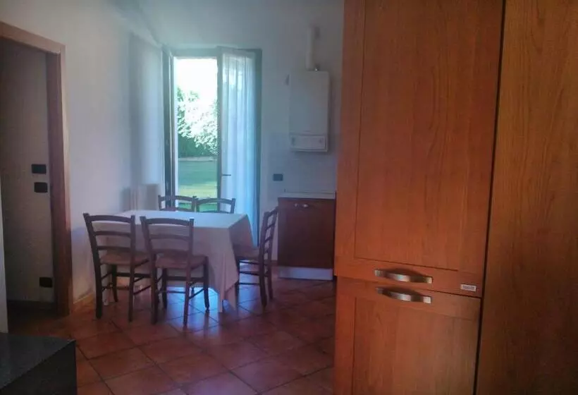 Aamiaismajoitus (B&B) Ai Pigni De Cerù