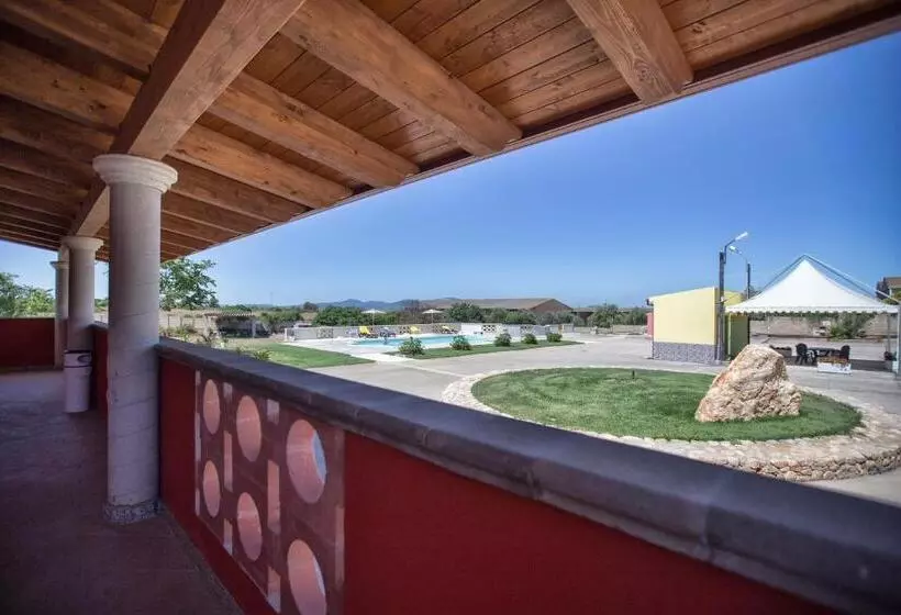 تختخواب و صبحانه Il Sole Guesthouse