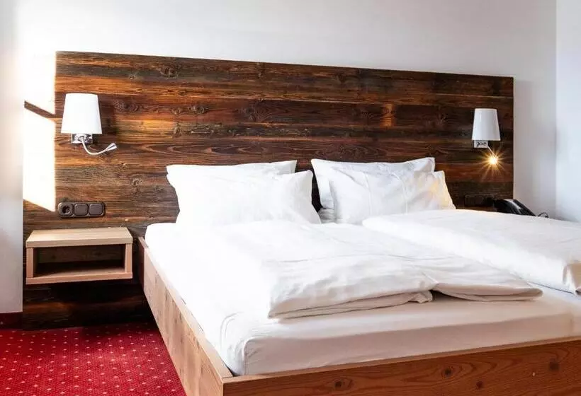 Hotelli Alpengasthof Löwen