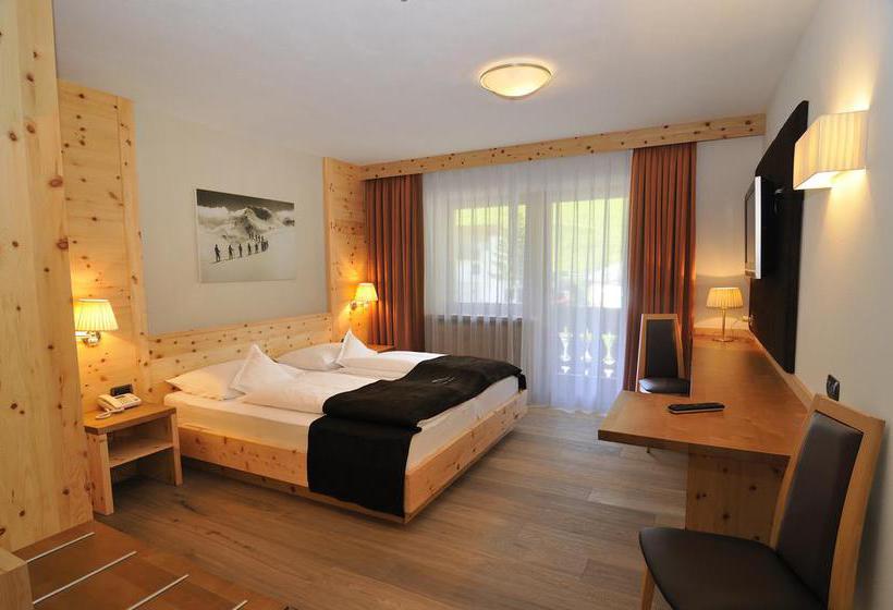 هتل Chalet Dlaces